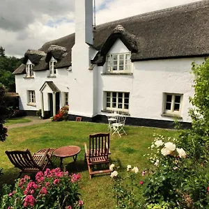 Bed & Breakfast Brook