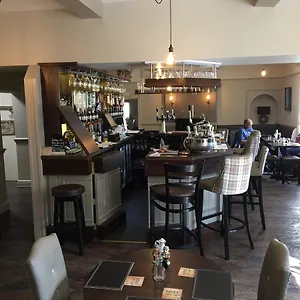 Maypole Couette-café